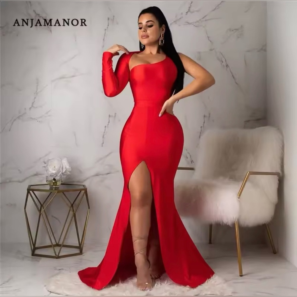 One-Shoulder Bodycon Dress with Slit ❤️💙🖤